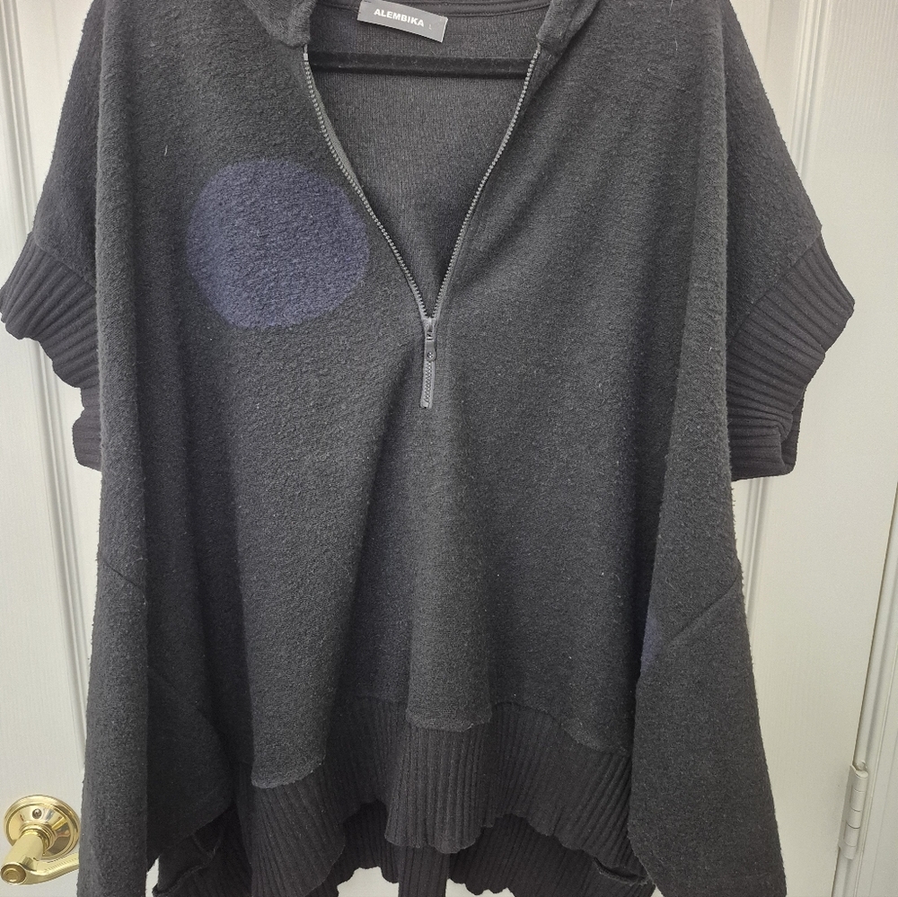 Alembika Black Hoodie Sweater SzL